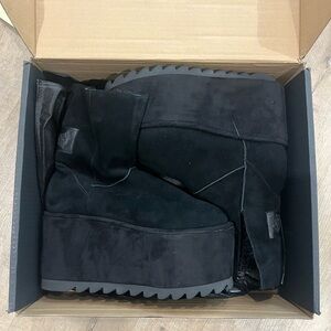 NEW! Dolls Kill Boots